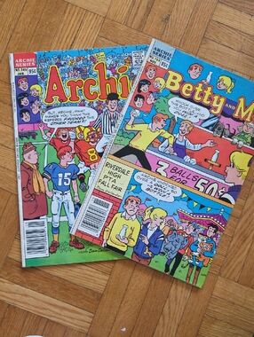 Archie & Betty Comic Lot — Colorful Vintage Covers Great For Art Projects